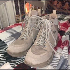 Beige boots